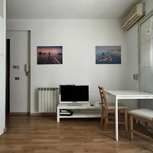 Casa Carolina, A 20 Metri Dal Mare In Pieno Centro Appartamento